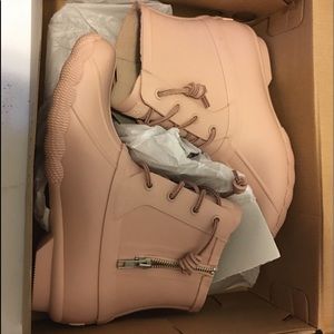 Sperry Top-Sider Boots size 8M New In Box